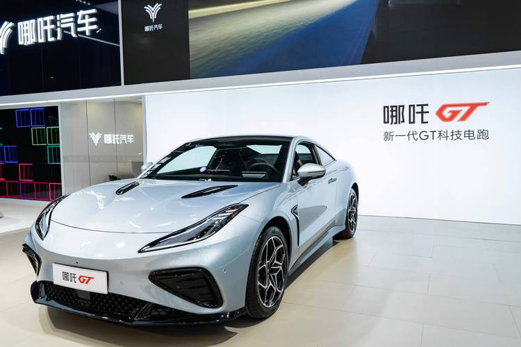 东莞桥头镇铭迈真企业管理咨询哪吒汽车在智能汽车领域的表现，领途汽车在新能源汽车市场中的影响力